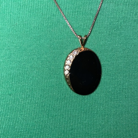 Vintage Black Onyx Necklace. - Picture 2 of 3
